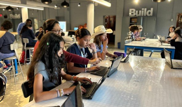 Girls Who Code Inspires Future Female Computer Scientists at Hamilton Middle School Girls Who Code Inspires Future Female Computer Scientists at Hamilton Middle School