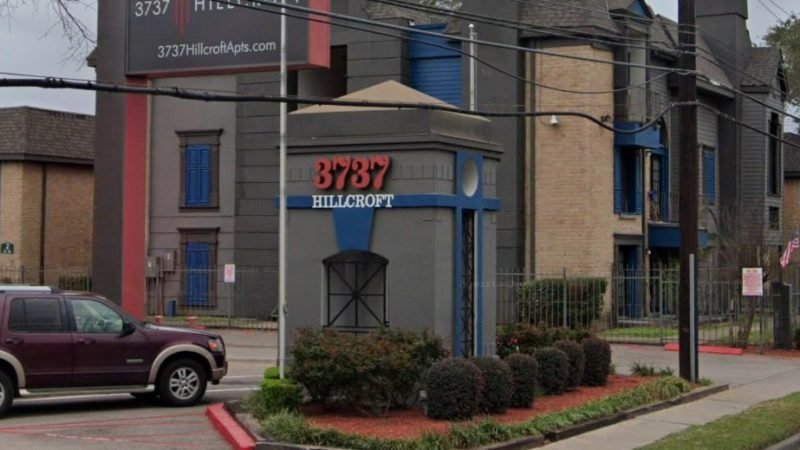 Houston Police Investigate Fatal Shooting at Hillcroft Avenue Apartment Complex