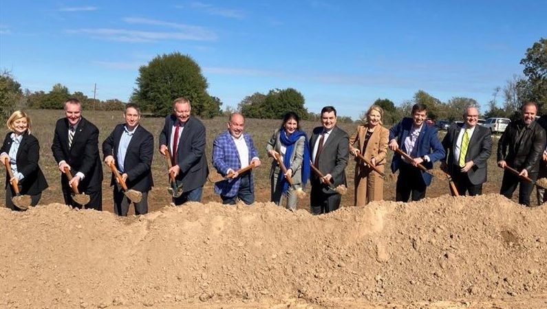 Saint-Gobain Breaks Ground on State-of-the-Art Roofing Facility in Bryan, Texas