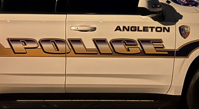Two Angleton Police Officers Earn Recognition for Rescuing Driver From Burning Vehicle