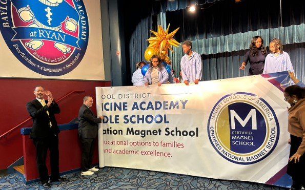 Houston Middle Schools Achieve National Magnet Certification