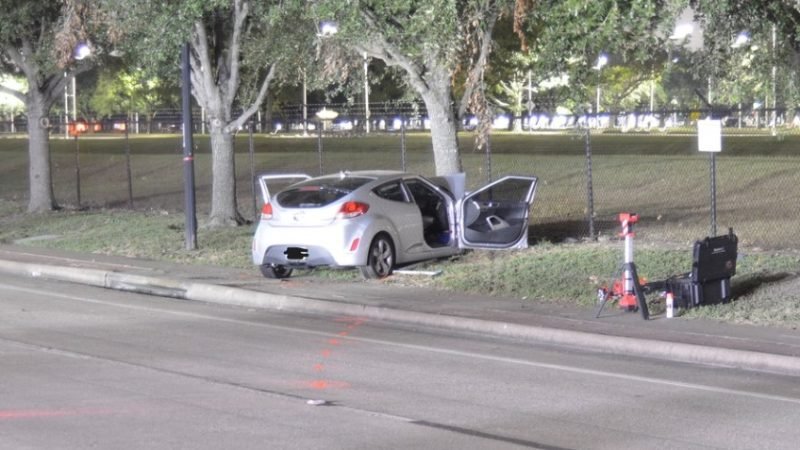 Woman Dies in Single-Vehicle Crash on NASA Parkway