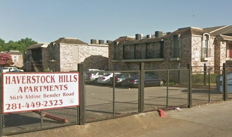 Man Found Dead in Courtyard of Harris County Apartment Complex