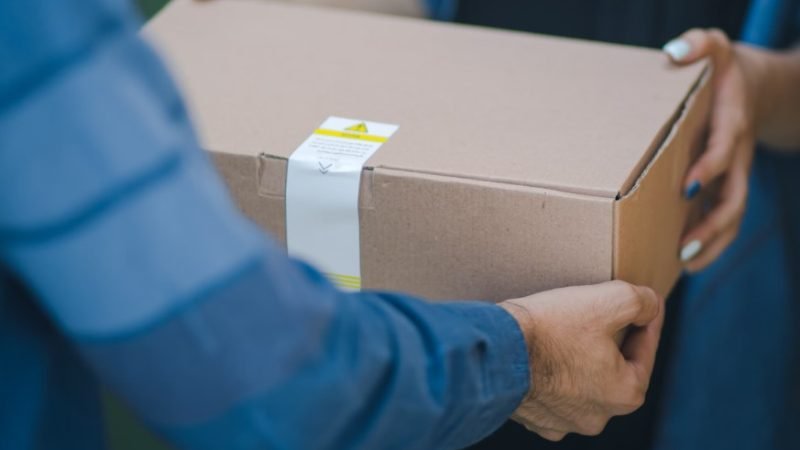 Dallas Police Warn of Porch Pirates and Share Tips for Safe Holiday Package Deliveries