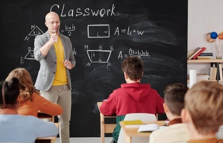 Texas Senate Approves Landmark Teacher Pay Raise Bill