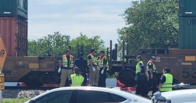 Pedestrian Killed by Train While Walking on Tracks in Abilene; Had Headphones On Pedestrian Killed by Train While Walking on Tracks in Abilene; Had Headphones On