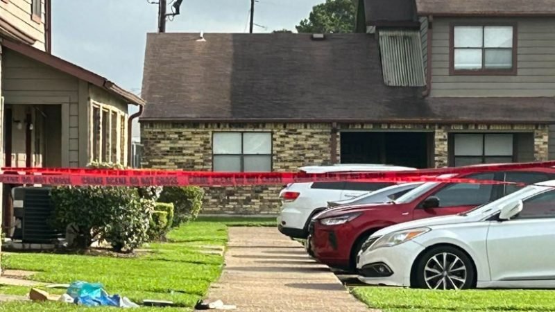 Suspect Dead After Barricading Self with Children in Beaumont Apartment