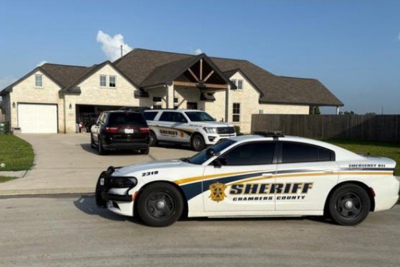 Baytown Felon Arrested After Homes Struck by Gunfire in Chambers County Neighborhoods