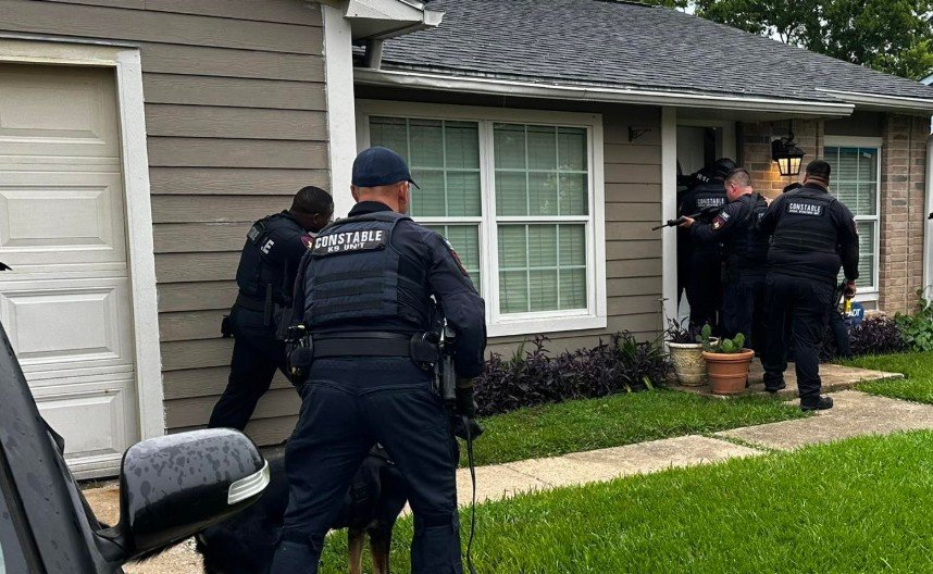 Barricaded Suspects Apprehended in Harris County