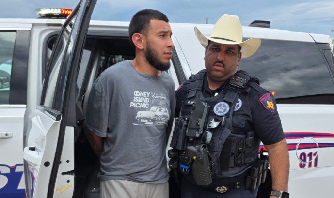 Man Arrested After Recklessly Chasing ICE Agents in Humble
