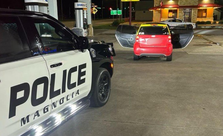 Woman Arrested After Struggle During Traffic Stop in Magnolia; Loaded Gun Found in Purse