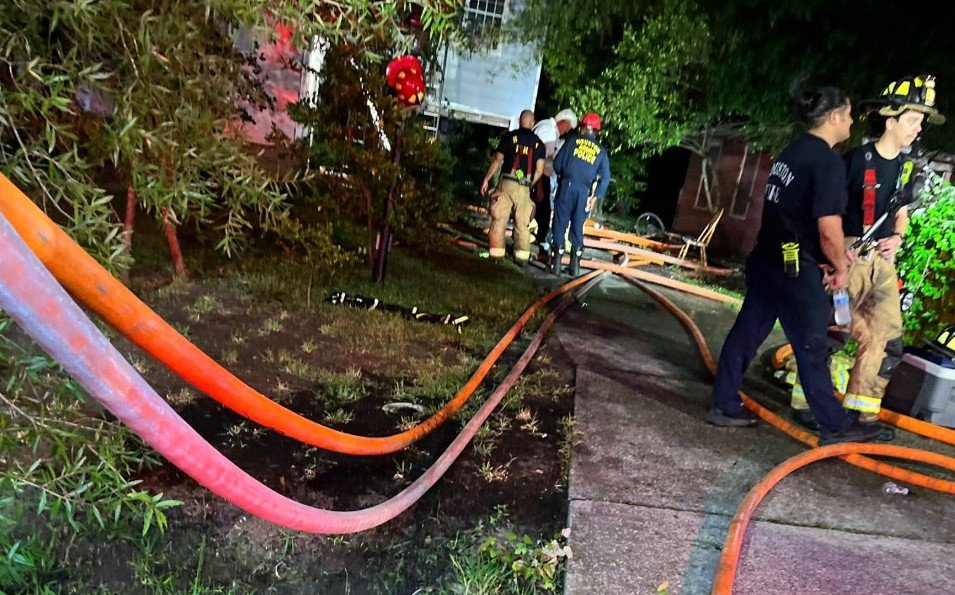 Firefighter Injured Battling House Fire in Northwest Houston