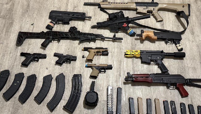 Man Arrested, Automatic Weapons Seized in North Houston Drug Bust