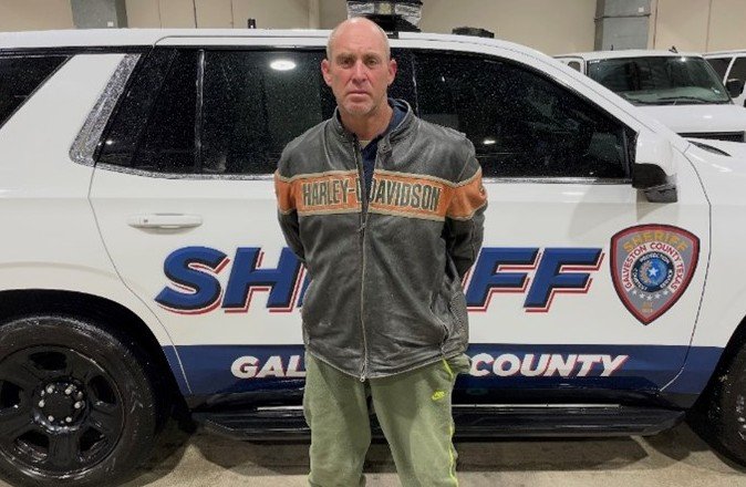 Auto Crimes Task Force Arrests Burglary Suspect After Stolen Trailer Investigation In League City