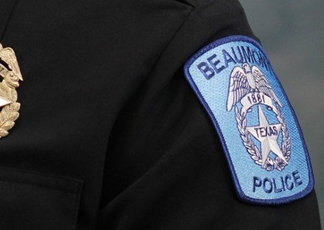 Beaumont Police Confronts Knife-Wielding Man Who Set Vehicle Ablaze on IH-10