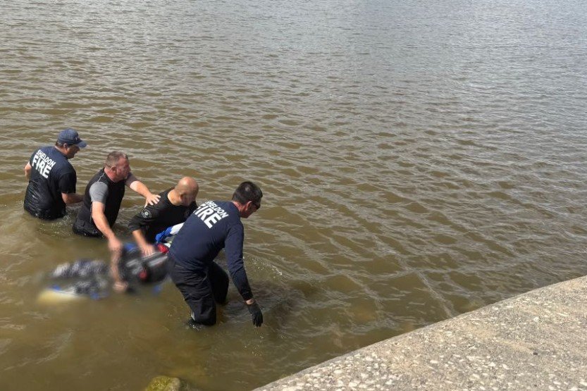 Deputies Rescue Woman in Mental Health Crisis from Pond in Northeast Harris County