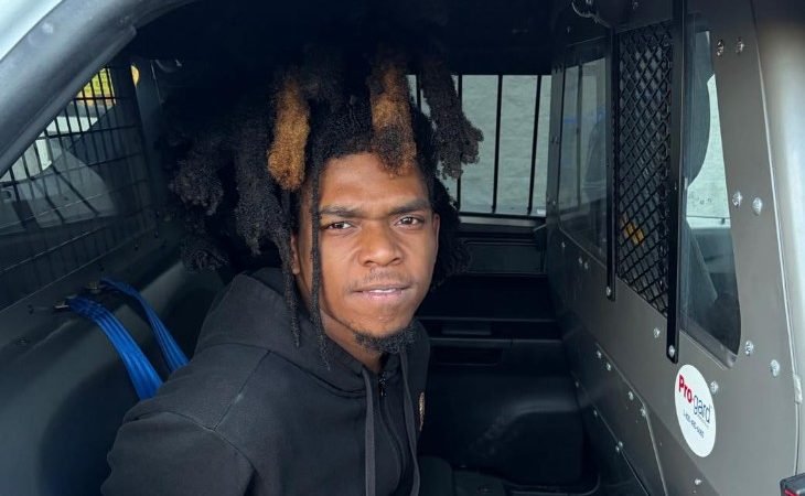 Walmart Employee Arrested for Theft Following Internal Investigation in Harris County