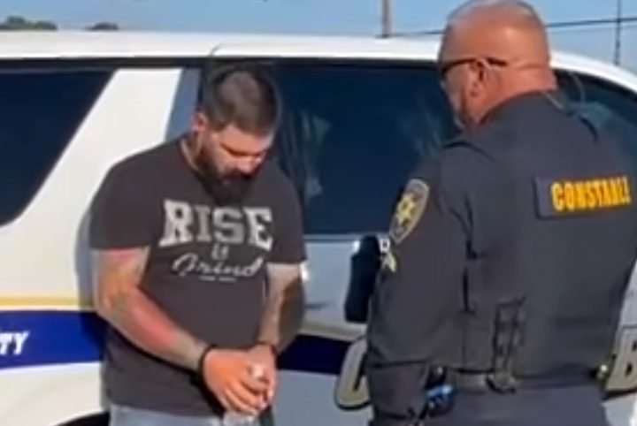 Magnolia Youth Softball Coach Arrested in Harris County Online Solicitation Sting