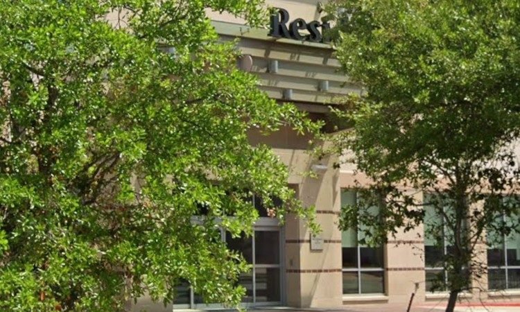Houston Police Investigating Apparent Murder-Suicide at Astrodome Area Hotel