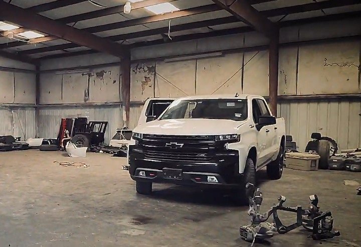 Harris County Chop Shop Raids Recover 4 Stolen Vehicles, 252 Stolen Parts